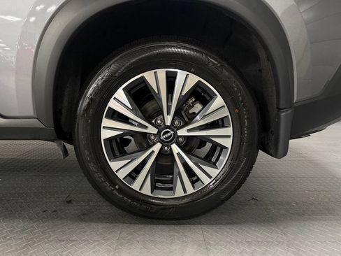 Used 2022 Nissan Rogue SV w/ SV Premium Package AWD/4WD image 7
