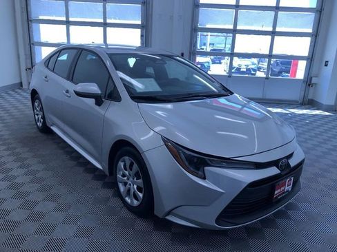 Certified 2025 Toyota Corolla LE image 34
