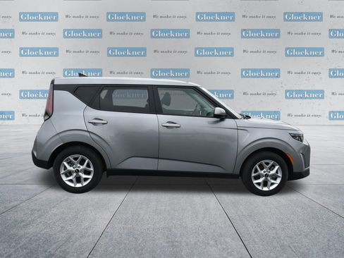 Used 2025 Kia Soul LX w/ LX Technology Package image 4