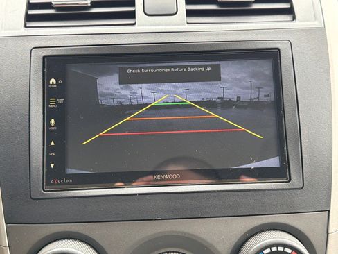 Used 2012 Toyota Corolla LE image 14