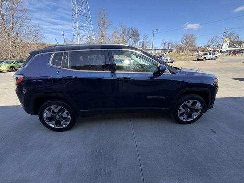 Used 2018 Jeep Compass Limited w/ Navigation Group AWD/4WD image 4