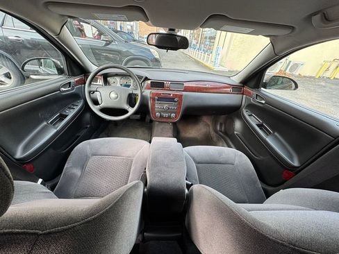 Used 2009 Chevrolet Impala LT image 22