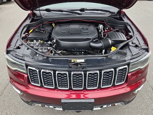 Used 2019 Jeep Grand Cherokee Limited w/ Luxury Group II AWD/4WD image 19