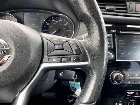 Used 2019 Nissan Rogue S w/ Special Edition Package image 23