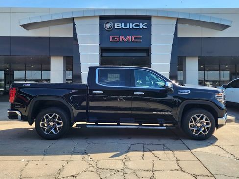 New 2026 GMC Sierra 1500 SLT w/ SLT Premium Plus Package image 3