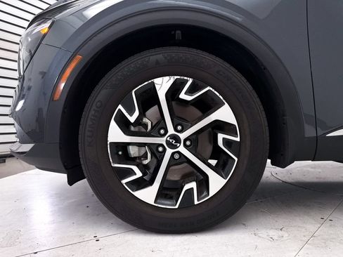 Certified 2023 Kia Sportage EX FWD image 14