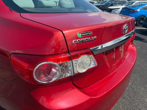 Used 2013 Toyota Corolla LE FWD image 16