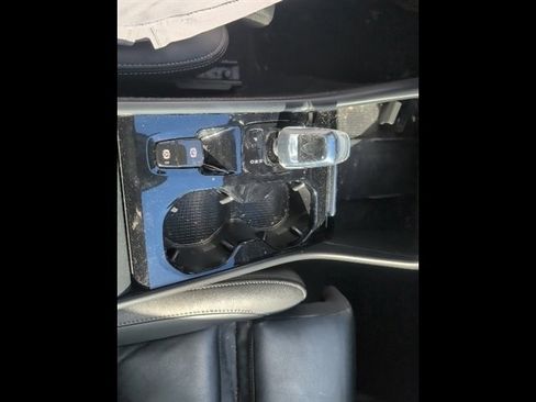 Used 2023 Volvo XC40 B5 Plus w/ Protection Package Premier image 5