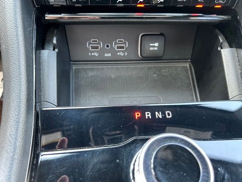 Used 2023 Jeep Grand Cherokee Altitude AWD/4WD image 21