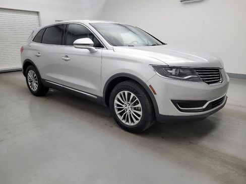 Used 2017 Lincoln MKX Select w/ Select Plus Package FWD image 11