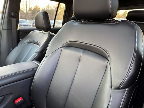 New 2025 Jeep Grand Cherokee Limited image 13