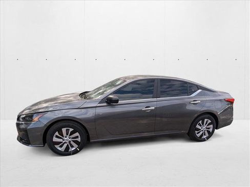 New 2025 Nissan Altima 2.5 S image 5
