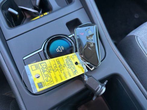 New 2026 Volkswagen Tiguan S image 27