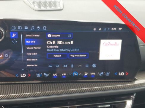 Used 2025 Chevrolet Traverse High Country image 28