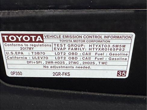 Used 2017 Toyota Sienna XLE w/ XLE Navigation Package FWD image 26