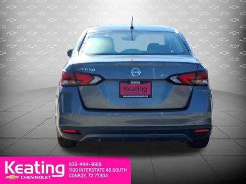 Used 2022 Nissan Versa S FWD image 7