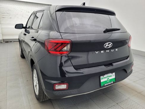 Used 2021 Hyundai Venue SE FWD image 5