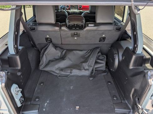 Used 2023 Jeep Wrangler Unlimited Rubicon w/ Dual Top Group AWD/4WD image 16