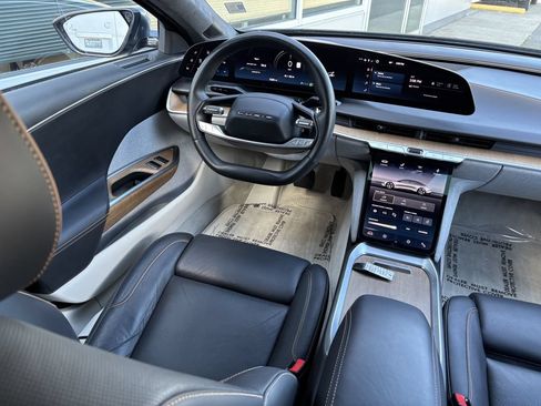 Used 2024 Lucid Air Touring AWD/4WD image 18