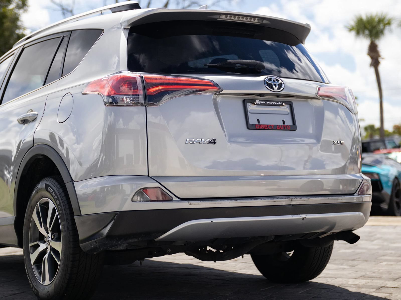 Used 2016 Toyota RAV4 XLE FWD image 10