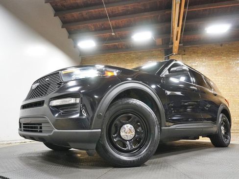 Used 2021 Ford Explorer 4WD Police Interceptor w/ Ready For The Road Package image 3