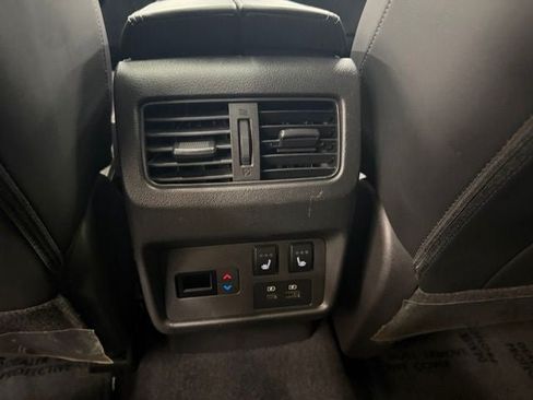 Used 2023 Nissan Rogue Platinum AWD/4WD image 19