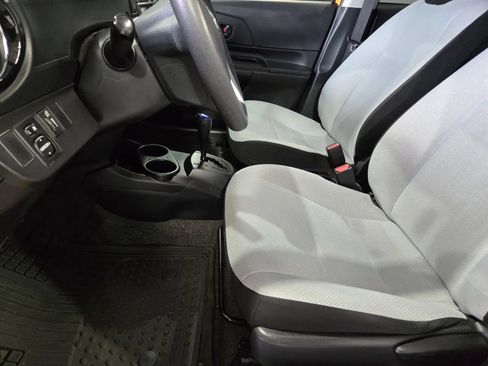 Used 2015 Toyota Prius C One FWD image 14