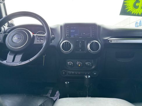 Used 2013 Jeep Wrangler Unlimited Rubicon w/ Dual Top Group image 15