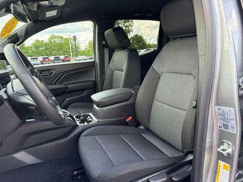 Used 2026 Chevrolet Colorado W/T RWD image 16