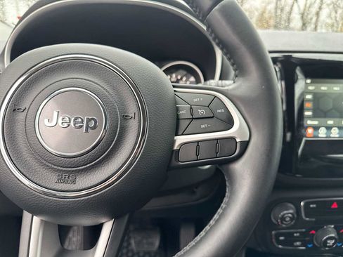 Used 2019 Jeep Compass Altitude image 48