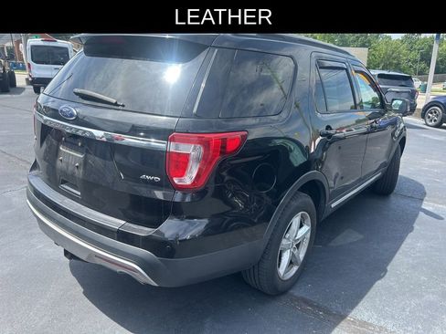 Used 2017 Ford Explorer XLT w/ Equipment Group 202A AWD/4WD image 5