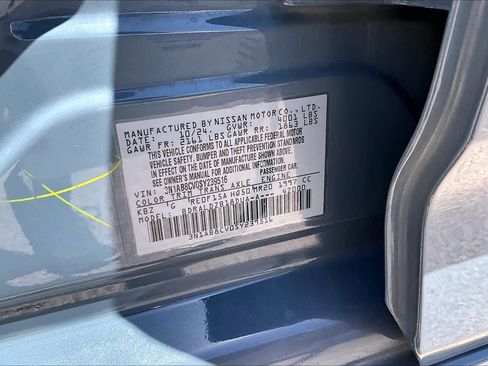 Used 2025 Nissan Sentra SV FWD image 34