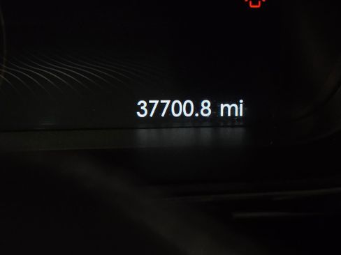 Used 2018 Lincoln Continental Reserve image 33