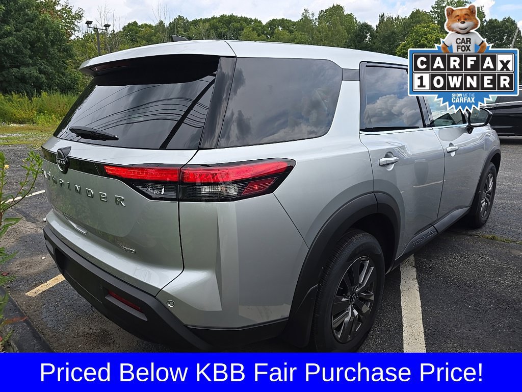Used 2025 Nissan Pathfinder S AWD/4WD image 10