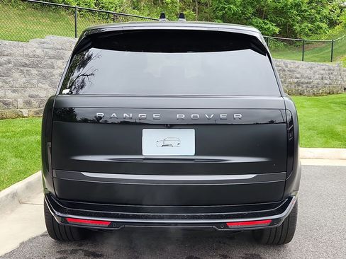 New 2026 Land Rover Range Rover Long Wheelbase SE AWD/4WD image 7