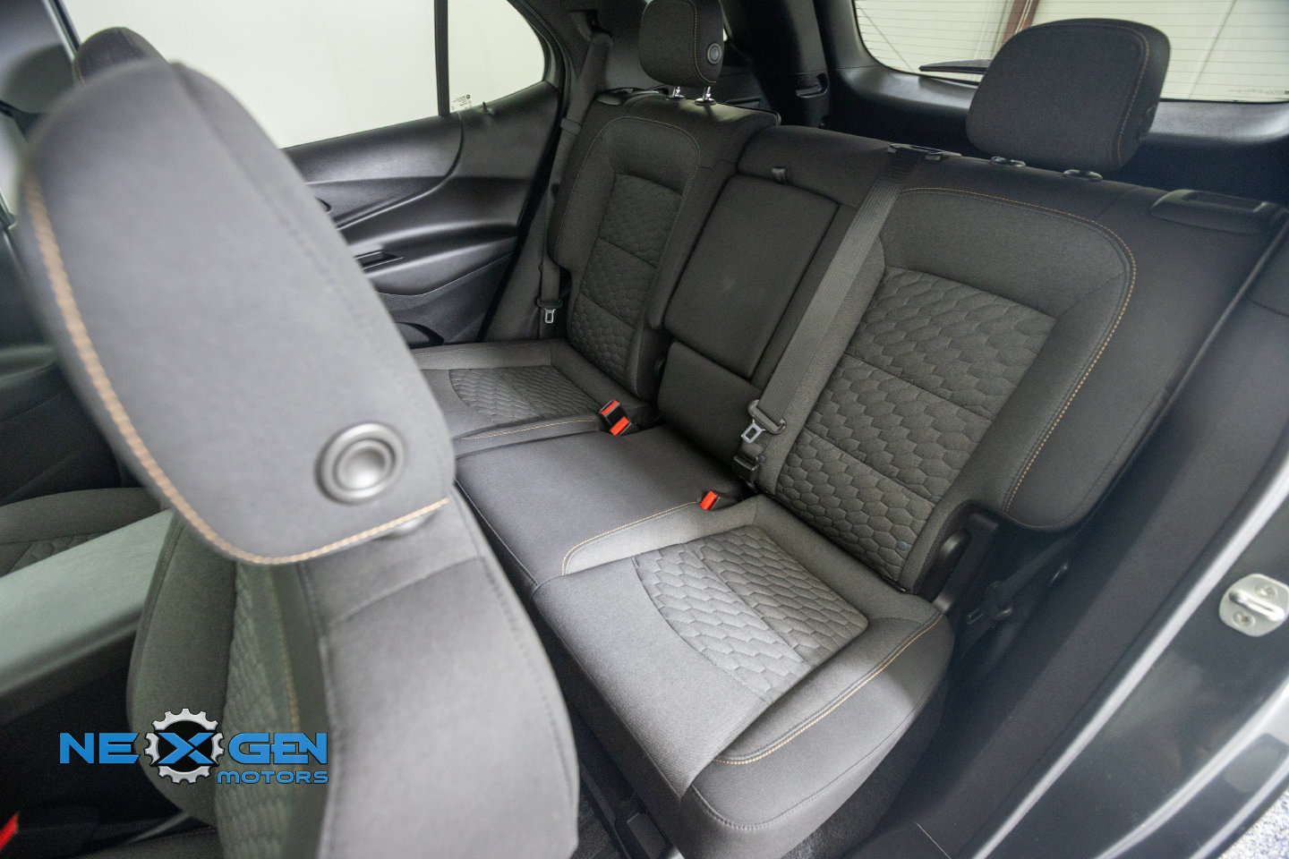 Used 2020 Chevrolet Equinox LT AWD/4WD image 32