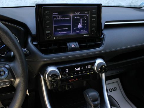 Used 2022 Toyota RAV4 LE AWD/4WD image 31