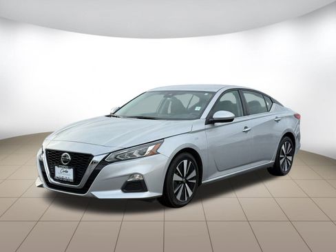 Used 2022 Nissan Altima 2.5 SV image 3
