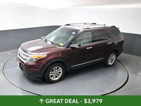 Used 2011 Ford Explorer XLT w/ 202A Rapid Spec Order Code AWD/4WD image 44