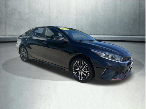 Used 2024 Kia Forte GT-Line w/ GT-Line Premium Package FWD image 9