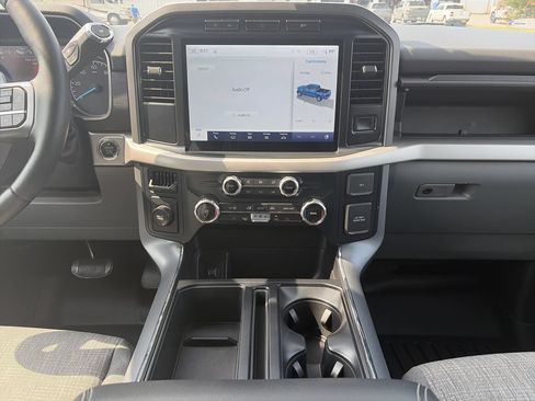 Used 2022 Ford F150 XLT w/ Equipment Group 302A High RWD image 16