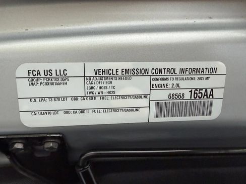Used 2023 Jeep Wrangler Unlimited AWD/4WD image 33