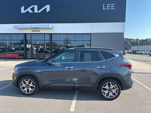 Used 2023 Kia Seltos SX w/ SX Sunroof Package image 1