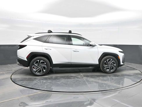 New 2026 Hyundai Tucson Limited image 8