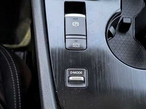 Used 2024 Nissan Rogue SV FWD image 16