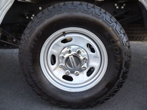Used 2020 Ford F350 XL w/ Power Equipment Group AWD/4WD image 43