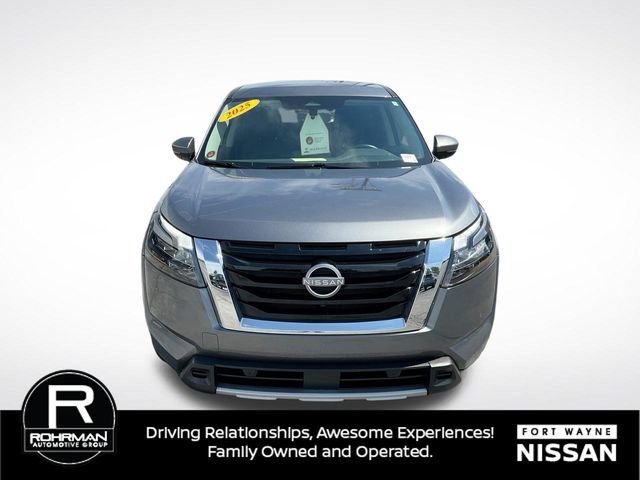 Certified 2025 Nissan Pathfinder SL AWD/4WD image 10