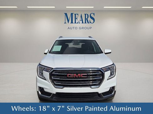 Used 2024 GMC Terrain SLT image 9