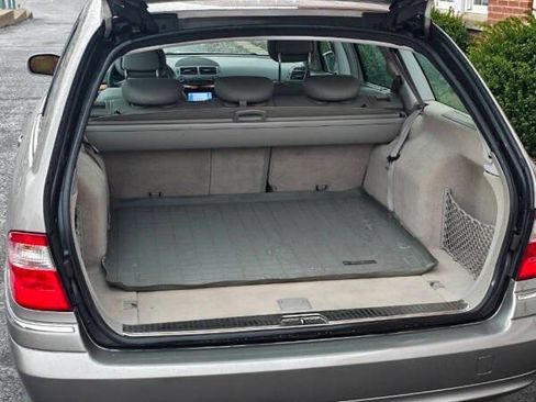 Used 2006 Mercedes-Benz E 350 4MATIC Wagon image 11