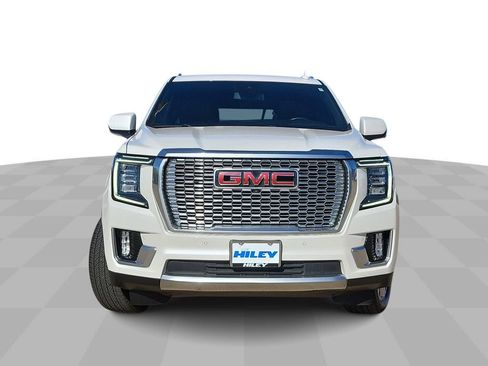 Certified 2023 GMC Yukon XL Denali image 3